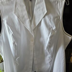 Jones New York Crisp White Sleeveless Blouse